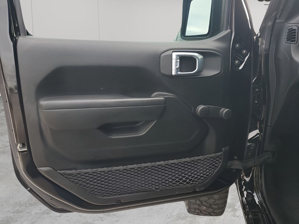 Used Car 2022 Jeep Gladiator  Sport For Sale Under $35,000 In Austin, Texas