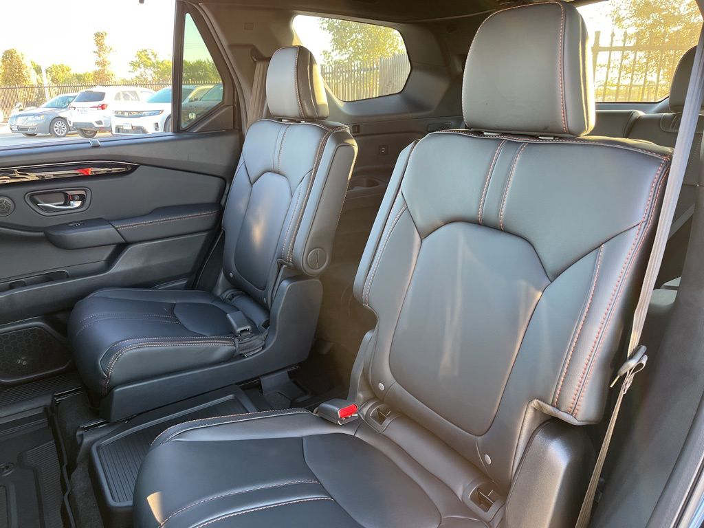 Thumbnail: 2025 Honda Pilot - 14