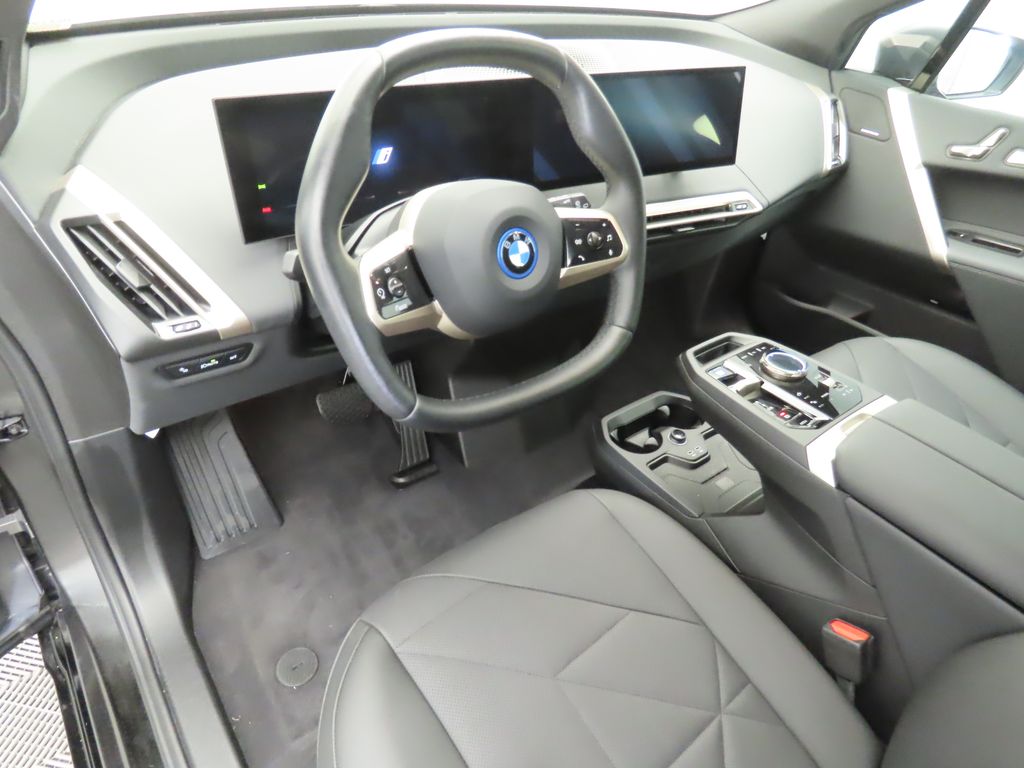 2024 BMW iX xDrive50 9