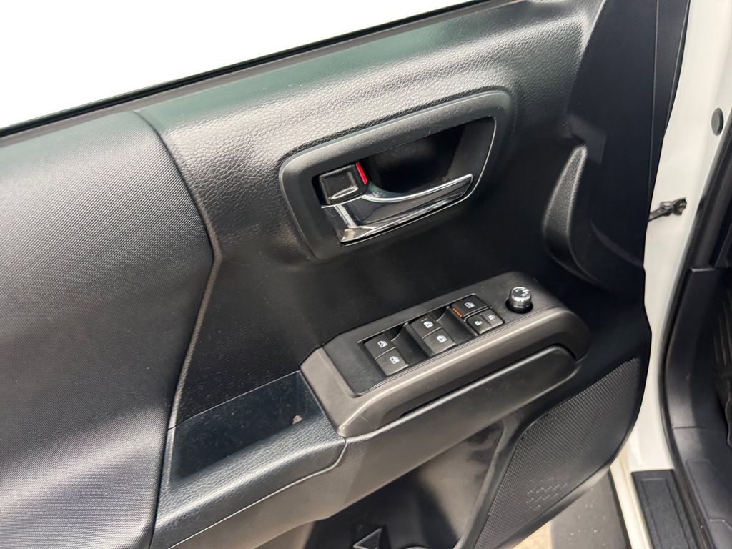 Used Car 2017 Toyota Tacoma  Sr5 For Sale Under $30,000 In Round Rock, Texas