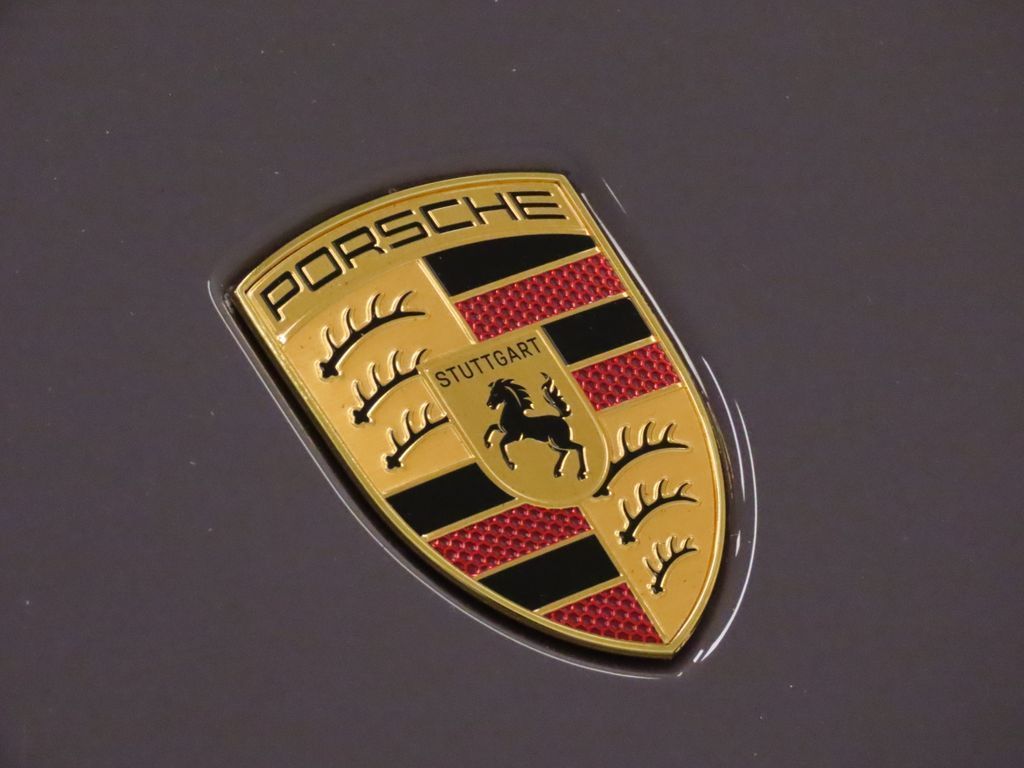 Thumbnail: 2026 Porsche Macan - 15
