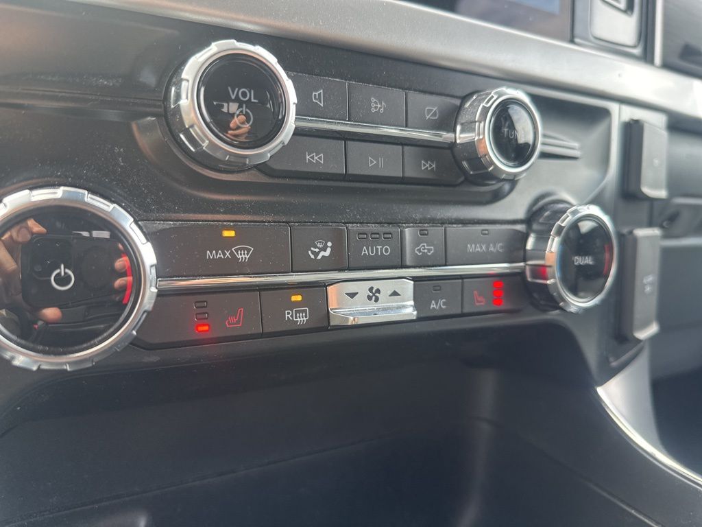 Used 2022 Blue Ford XLT image 14