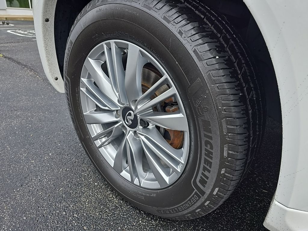 Thumbnail: 2018 INFINITI QX80 - 17
