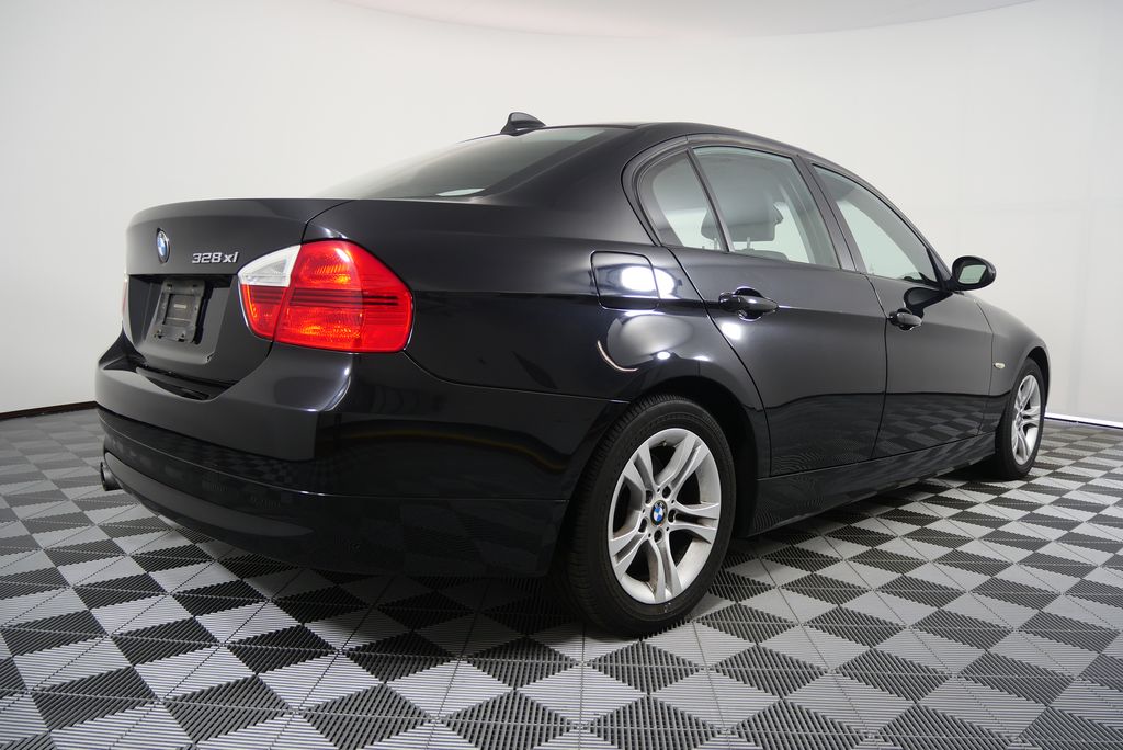 2008 BMW 3 Series 328xi 3