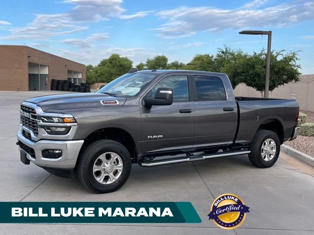 2025 RAM 2500 Big Horn Crew Cab 4WD