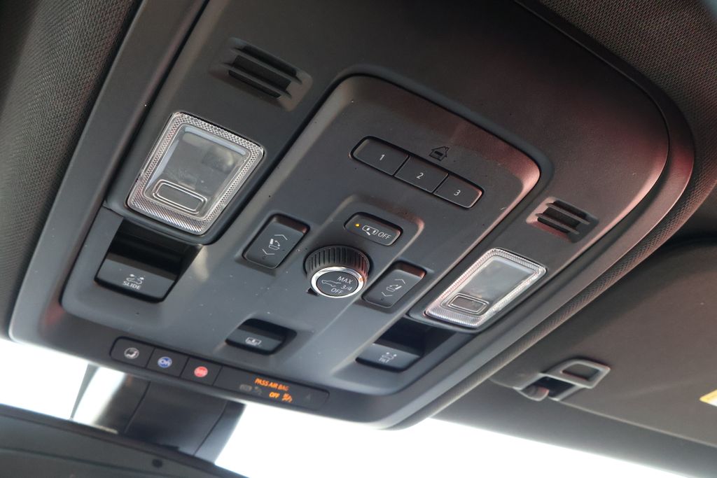 Thumbnail: 2021 Chevrolet Suburban - 29