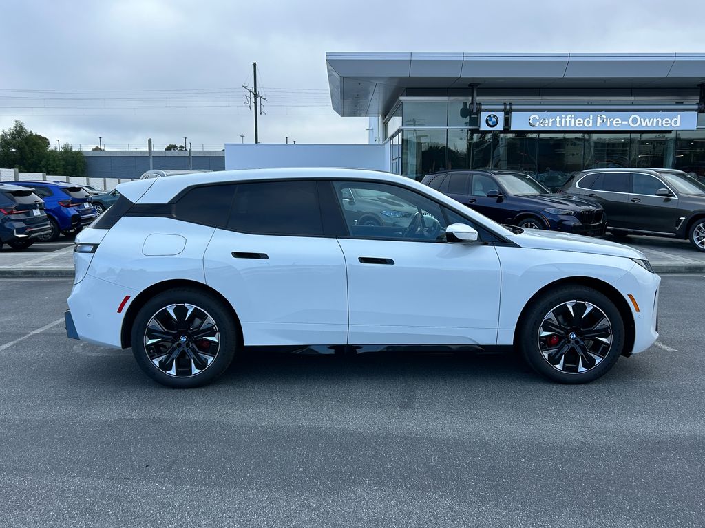 Thumbnail: 2026 BMW iX - 6