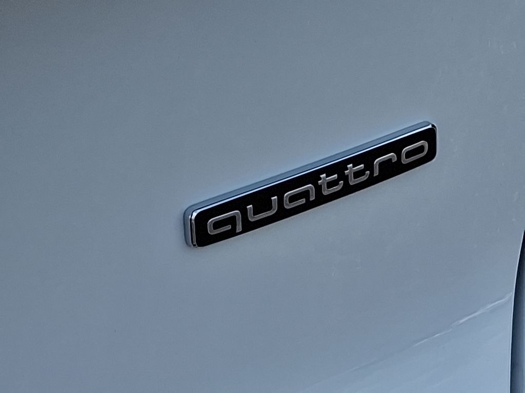 Thumbnail: 2026 Audi Q3 - 12
