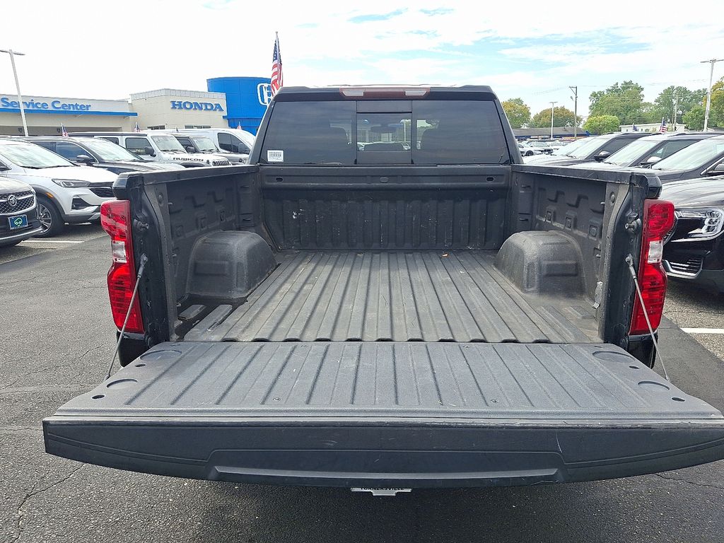Thumbnail: 2020 Chevrolet Silverado 1500 - 30