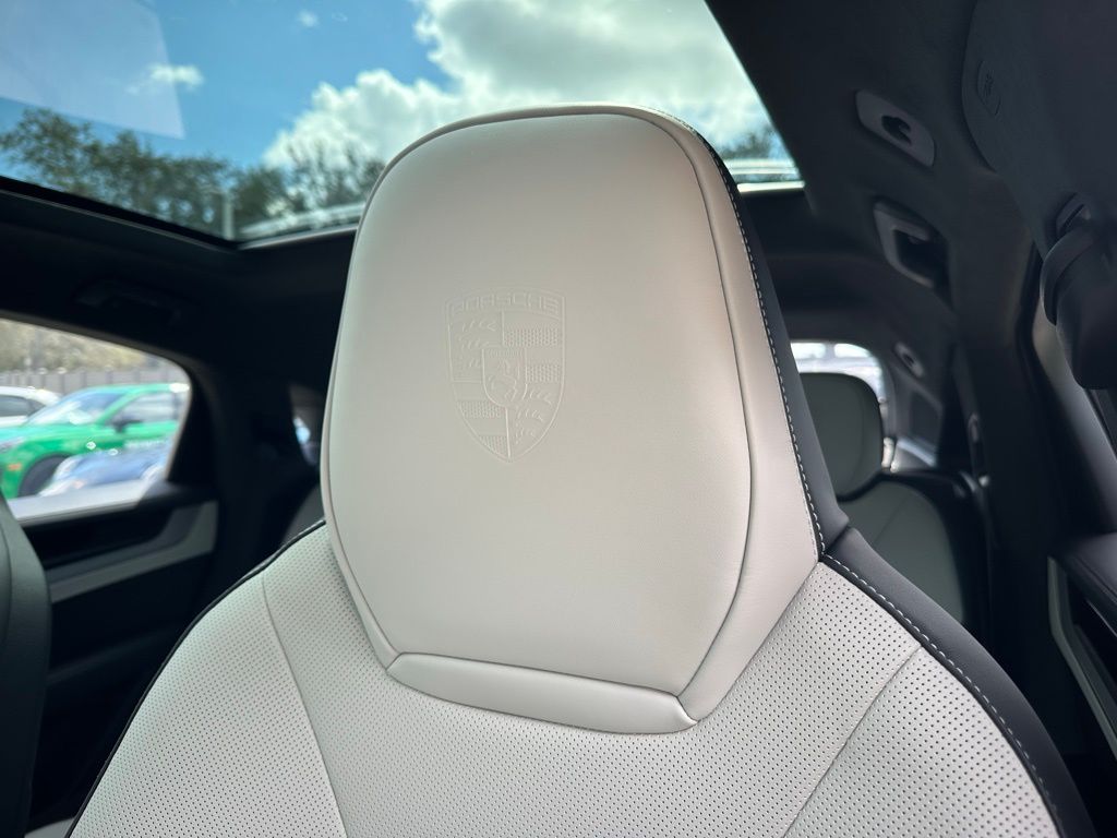 Thumbnail: 2026 Porsche  - 25