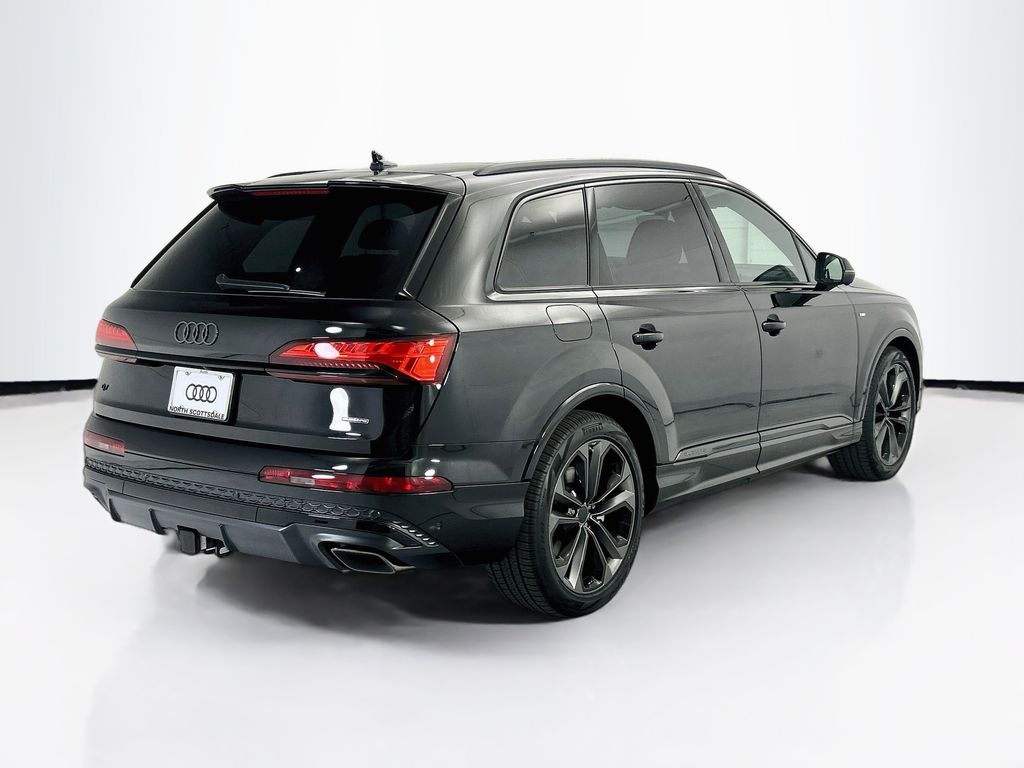 Thumbnail: 2026 Audi Q7 - 5