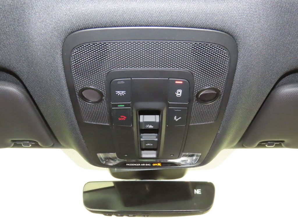 Thumbnail: 2025 Audi Q3 - 25