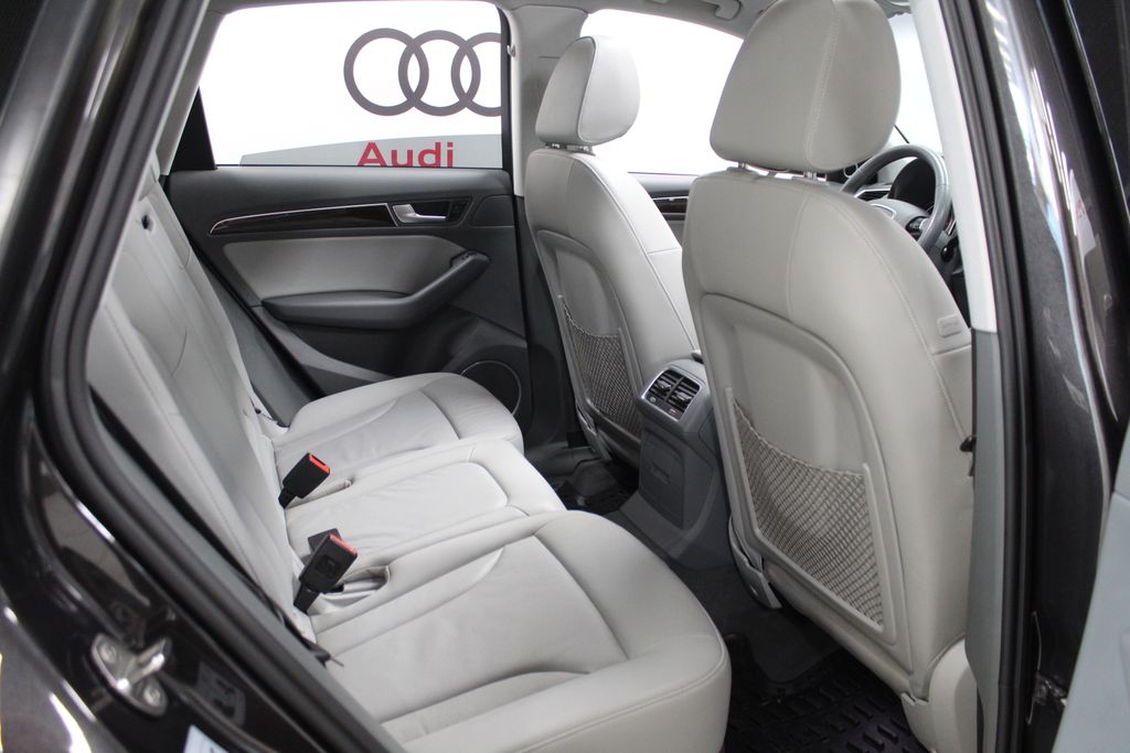 Thumbnail: 2016 Audi Q5 - 29