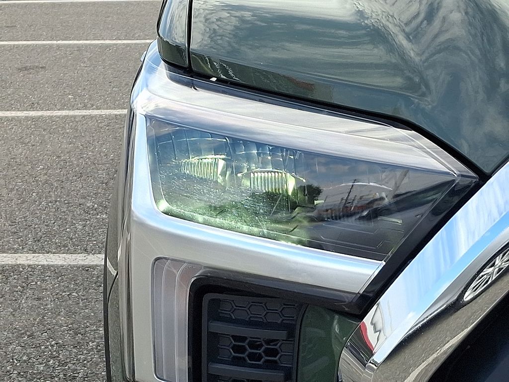Thumbnail: 2022 Toyota Tundra - 9