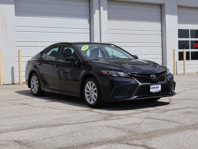 2024 Toyota Camry SE FWD
