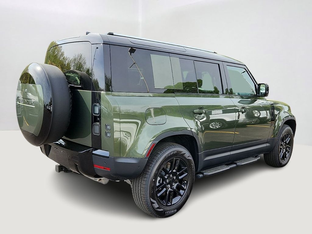 Thumbnail: 2026 Land Rover Defender - 3