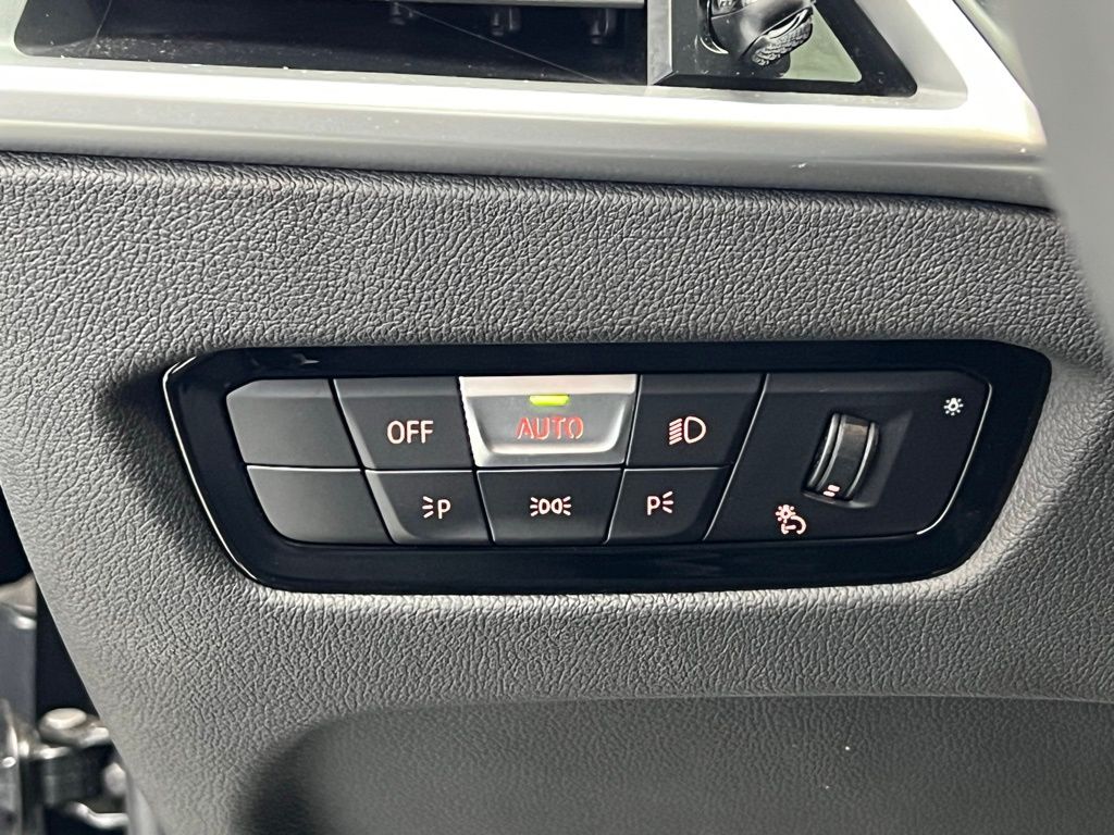 Thumbnail: 2025 BMW 3 Series - 20