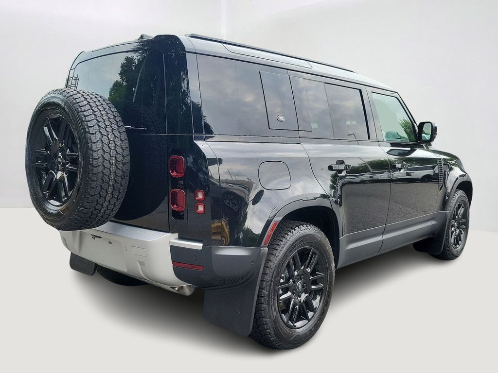 2024 Land Rover Defender 110 3