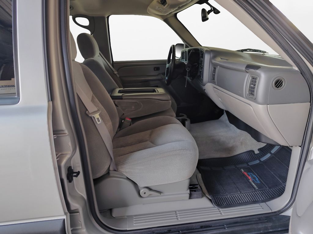 Used Car 2004 Chevrolet Tahoe  Ls For Sale In Austin, Texas
