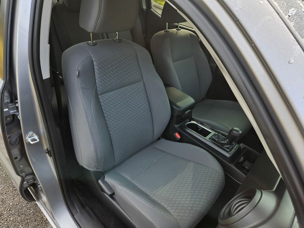 2021 Toyota Tacoma SR 14