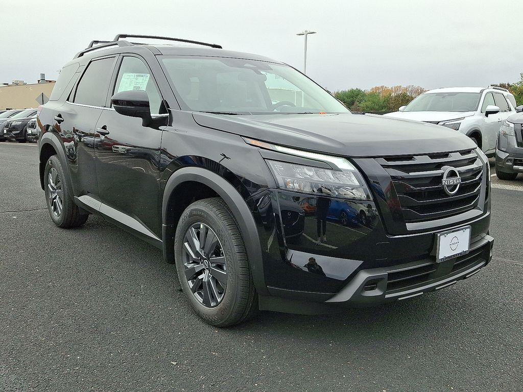 Thumbnail: 2025 Nissan Pathfinder - 3