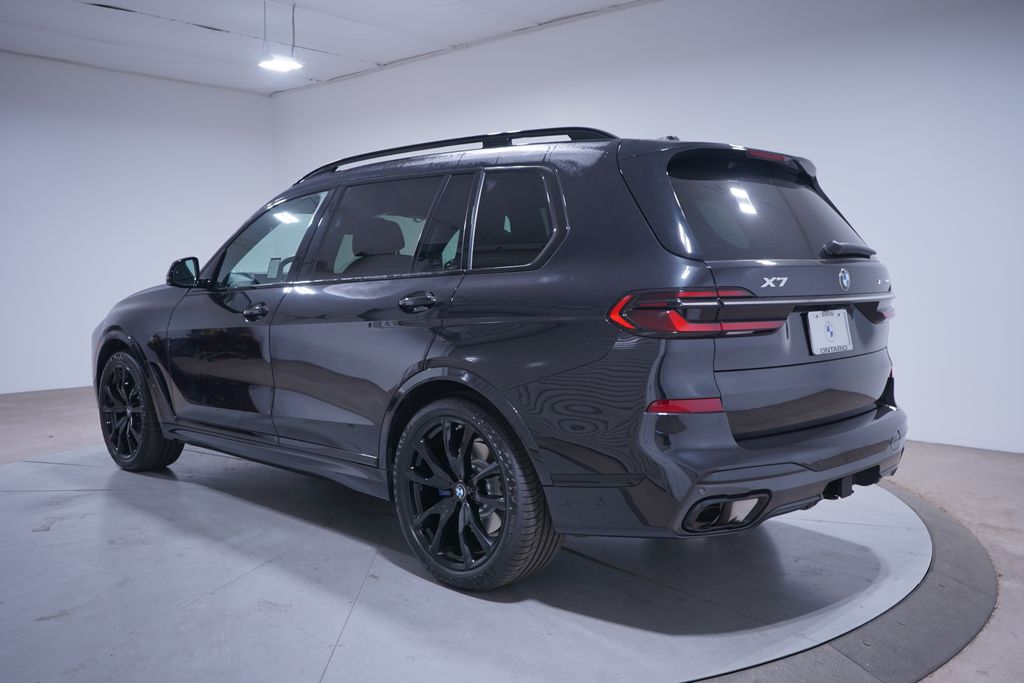 2023 BMW X7 xDrive40i 3