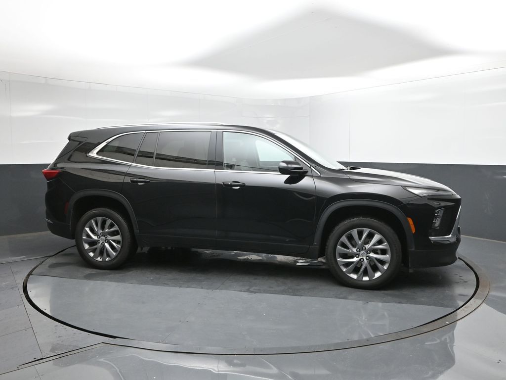 Used 2025 Buick Enclave SUV