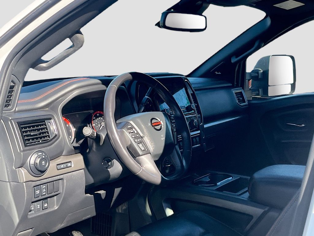 Used 2021 White Nissan PRO-4X image 9