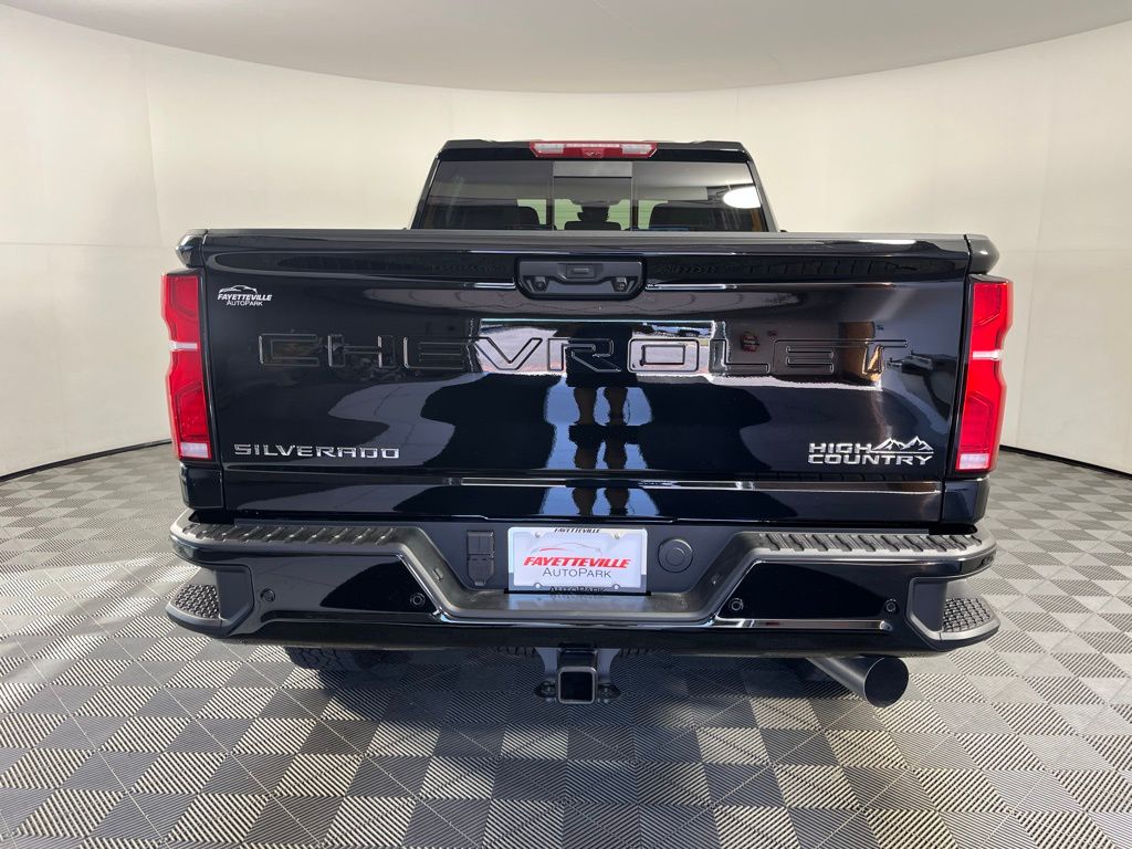 Thumbnail: 2025 Chevrolet Silverado 2500 - 4