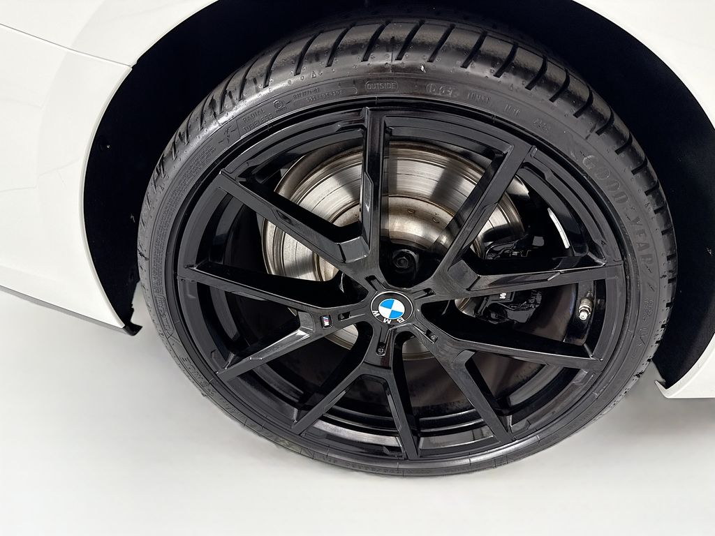 Thumbnail: 2023 BMW 8 Series - 32