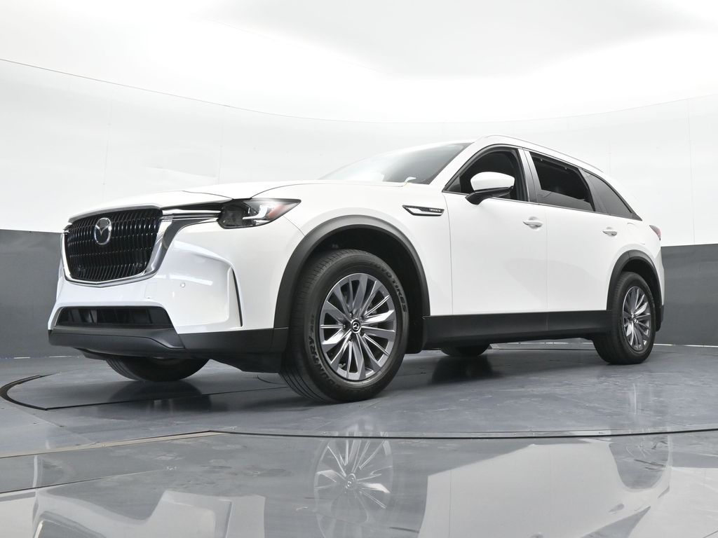 Used 2025 Rhodium White Premium Mazda Preferred image 55