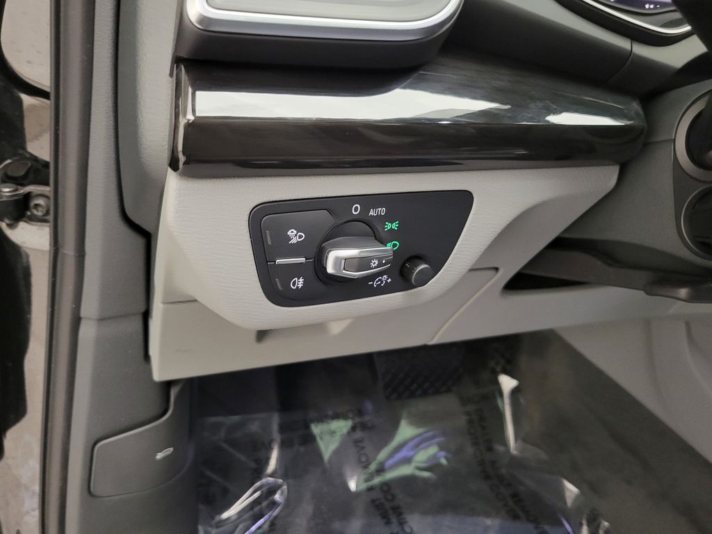Thumbnail: 2019 Audi Q5 - 29