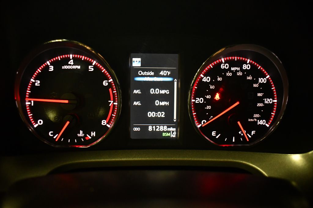 Thumbnail: 2018 Toyota RAV4 - 24