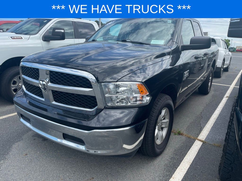 Diamond Black Crystal Pearlcoat 2024 RAM 1500 Classic SLT Quad Cab 4WD Pickup Truck Four-Wheel Drive 8-Speed Automatic