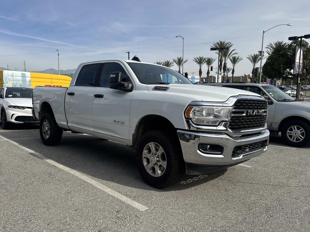 2024 RAM 2500 Big Horn Crew Cab 4WD
