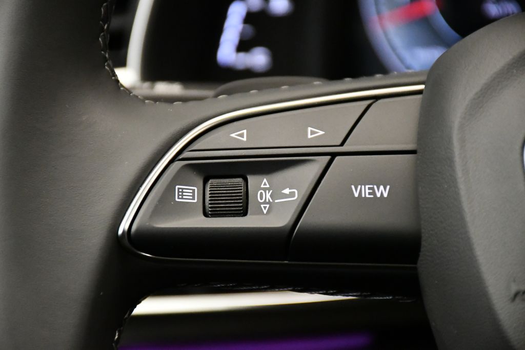 Thumbnail: 2026 Audi Q8 - 23