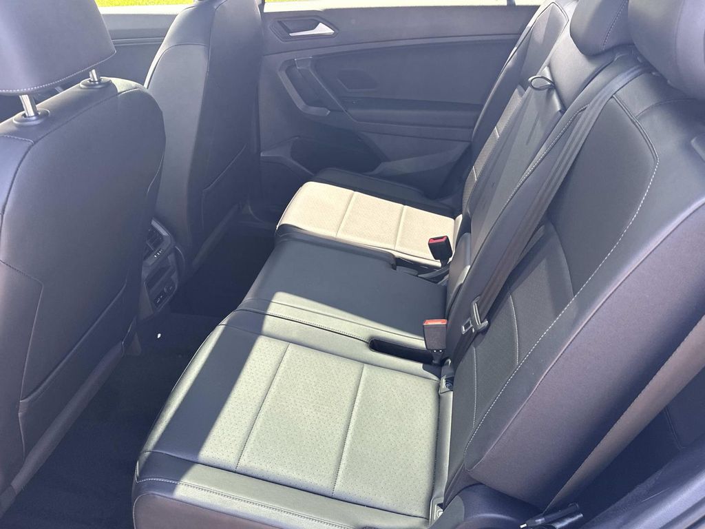 Thumbnail: 2019 Volkswagen Tiguan - 15