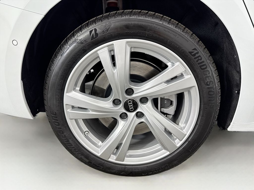 Thumbnail: 2025 Audi A5 - 32