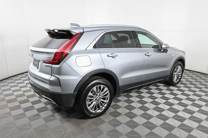 2024 Cadillac XT4 Premium Luxury 23