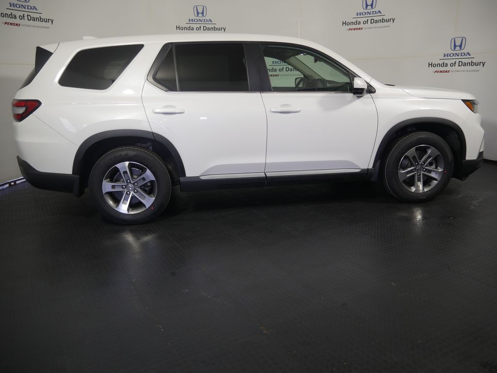 Thumbnail: 2023 Honda Pilot - 3