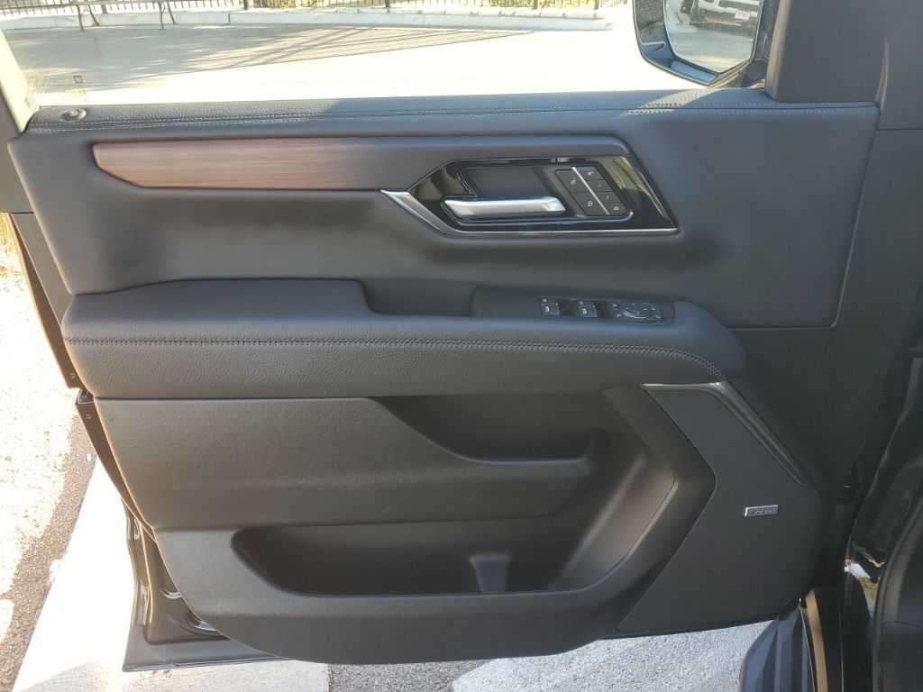 Used Car 2025 Gmc Yukon  Denali For Sale Under $80,000 In Austin, Texas