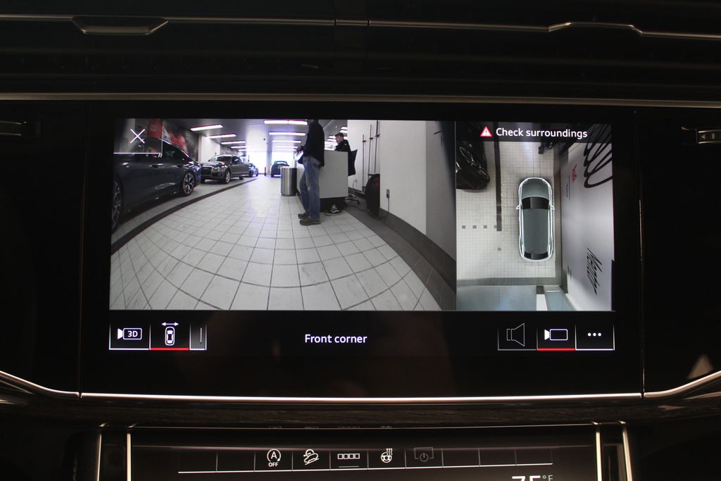 Thumbnail: 2026 Audi Q8 - 21