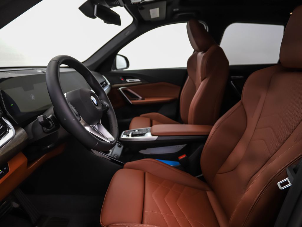 Thumbnail: 2026 BMW X1 - 11