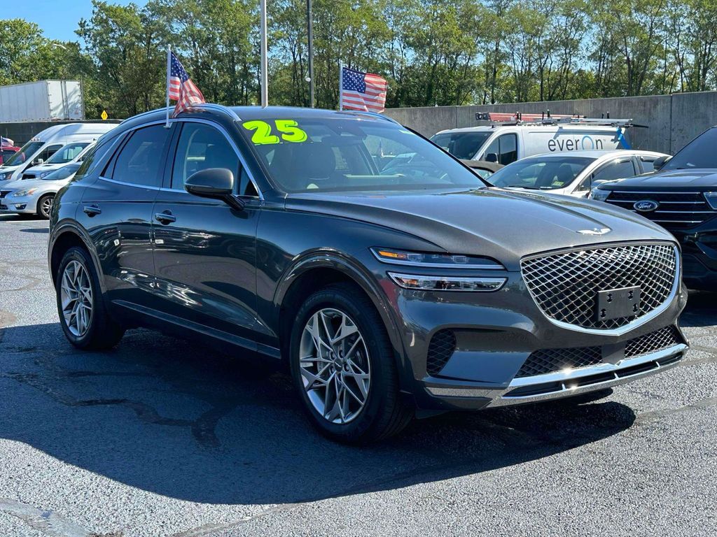 2025 Genesis GV70 Gris (Makalu Gray) SUV/Crossover Tracción en las cuatro ruedas 8 velocidades Automática