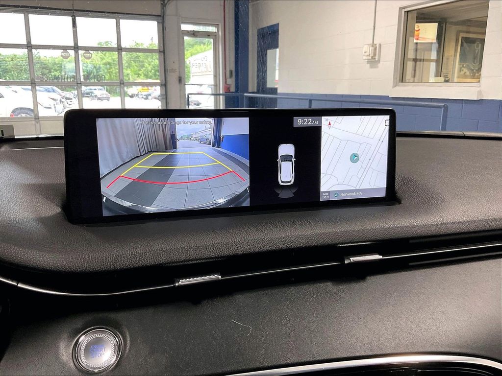 2025 Genesis GV70 — photo 19