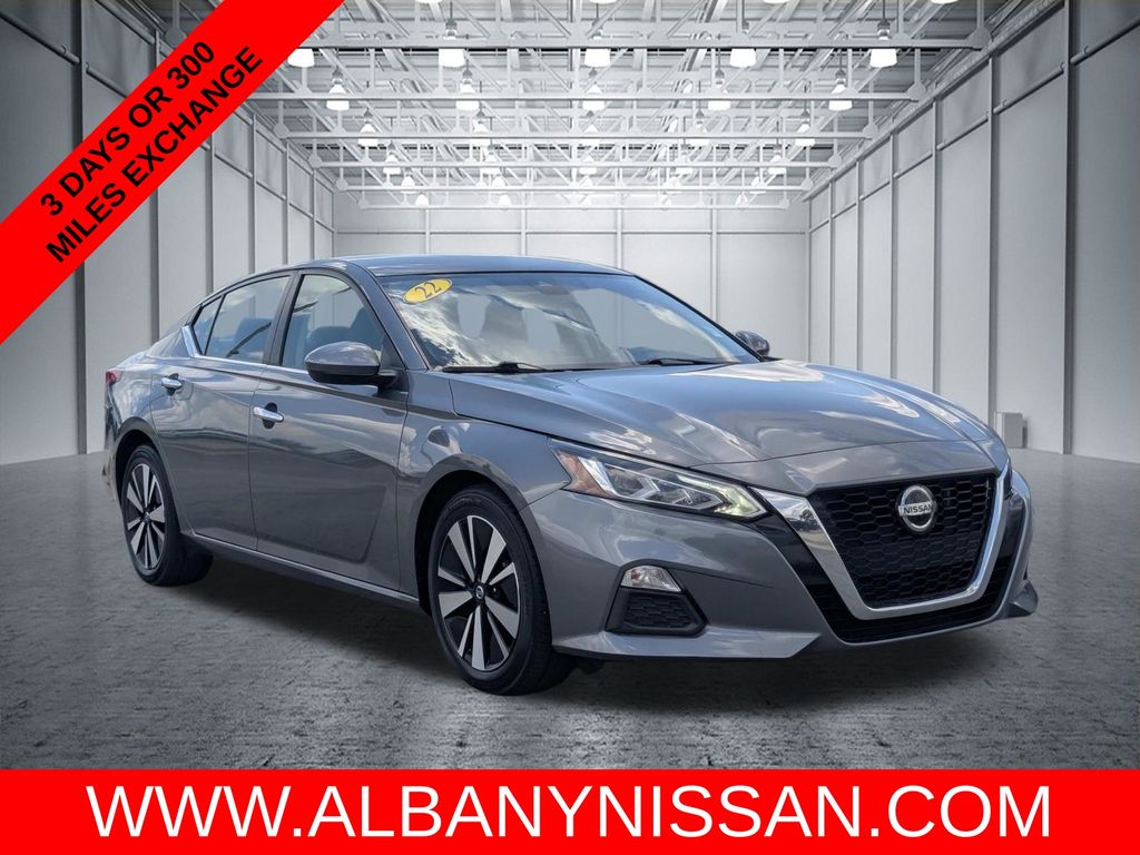  2022 Nissan Altima 2.5 SV FWD   