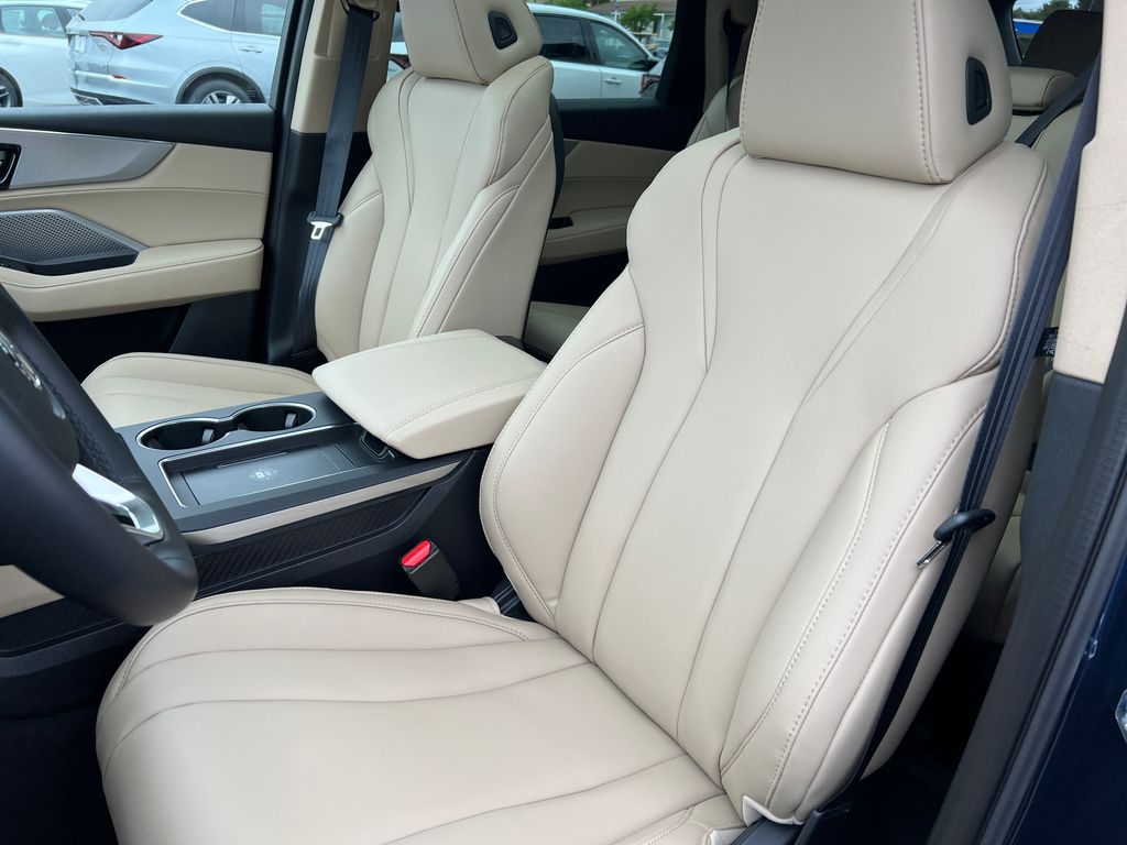 Thumbnail: 2025 Acura MDX - 15