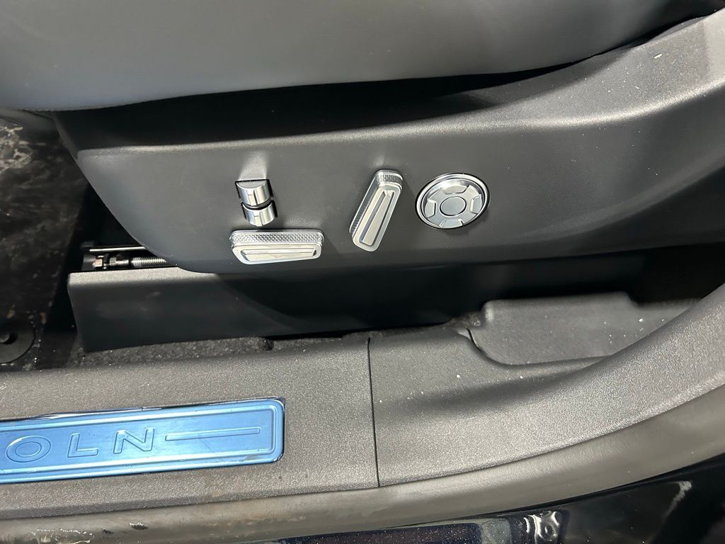 new 2026 Lincoln Nautilus car, priced at $77,180