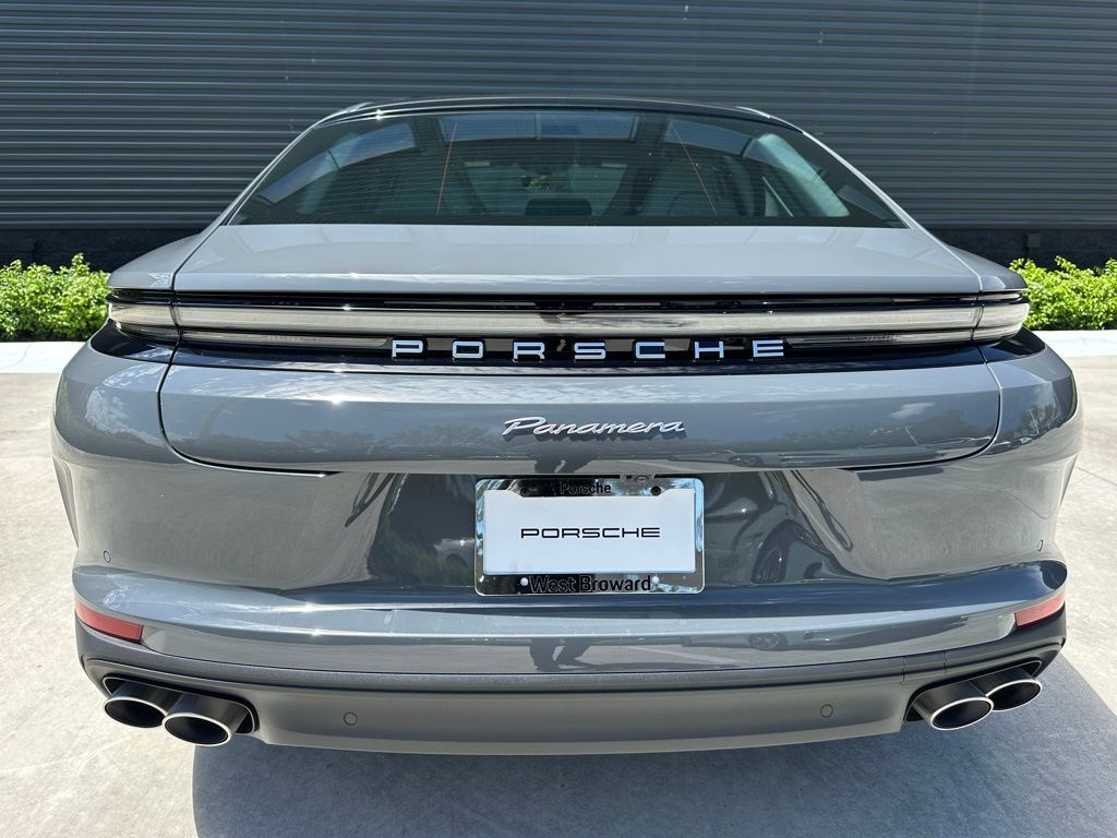 Thumbnail: 2025 Porsche Panamera - 11