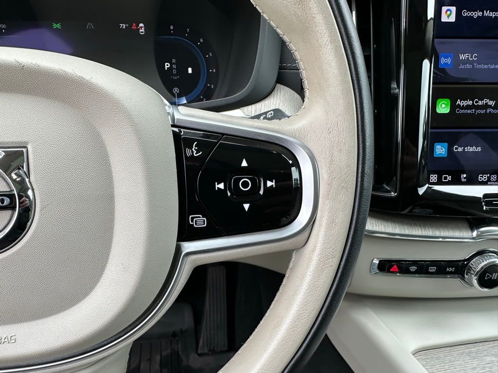 Thumbnail: 2023 Volvo XC60 - 17